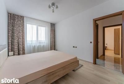 Apartament cu 3 camere semidecomandat, mobilat în Tractorul - 9