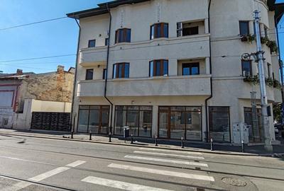 Birou, de 856 mp, în Dacia