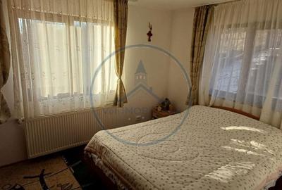 Casă cu 4 camere în Unirea - 9