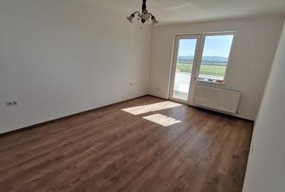 INCHIRIEZ ap. 2 camere decomandat,nou,nemobilat,zona Calea Surii Mici - 3