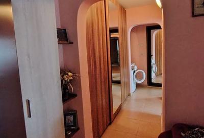 Apartament cu 3 camere decomandat în Albești - 8