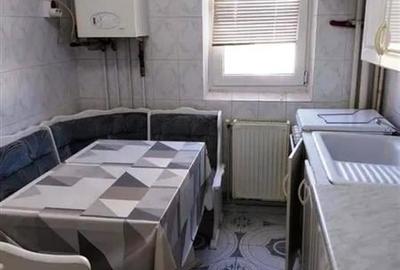 Apartament cu 2 camere semidecomandat, mobilat în Tractorul - 1