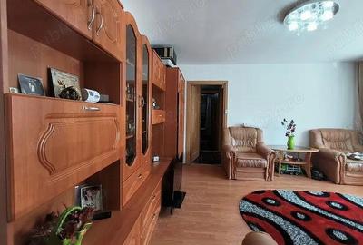 De vanzare apartament 2 camere in Curtea de Arge? langa Manastire - 6