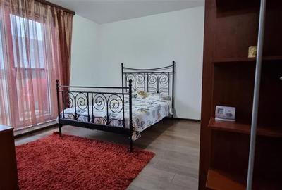 Apartament cu 3 camere decomandat, mobilat în Tractorul - 6