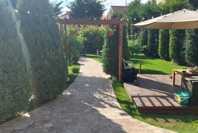 Casă cu 5 camere decomandat cu Canalizare în Primo