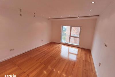 Apartament cu 4 camere în Central - 5