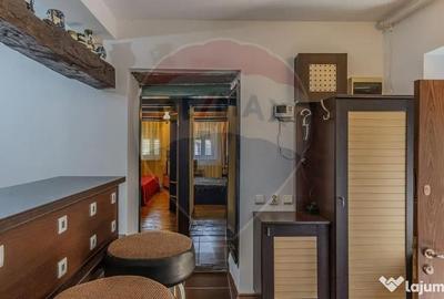 Casă cu 4 camere cu Teren 5576 Mp în Bunești - 9