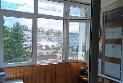 Vand sau schimb apartament 3 camere - 12