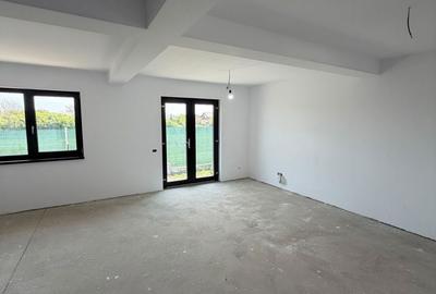 Casă cu 4 camere în Central - 3