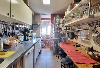 Apartament cu 3 camere decomandat în Cetății - 3