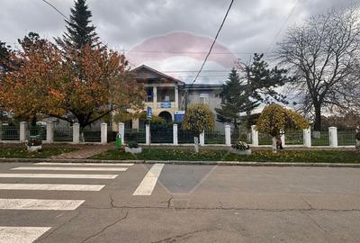 Teren cu constructie, central,  oras Negru Voda-vis-a-vis de Primarie - 4