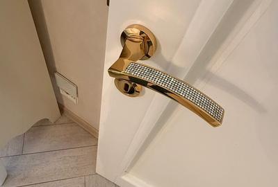 Apartament 3 camere  finisaje si mobila de lux - 7