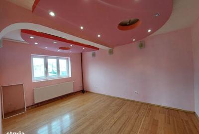 Casă cu 4 camere în Micro 5 - 9