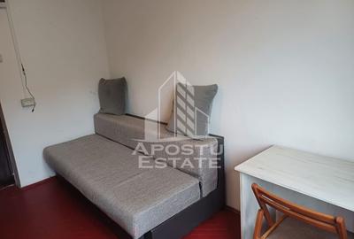 Garsoniera la etaj intermediar, situata in zona Take Ionescu - 4