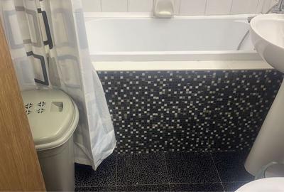 Apartament cu 3 camere decomandat în Podu Roș - 1