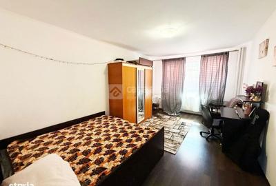 Apartament cu 3 camere decomandat în Alexandru cel Bun
