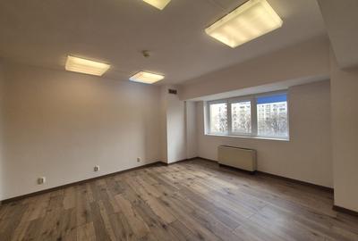 Birou, de 438 mp, în P-ța Victoriei - 7