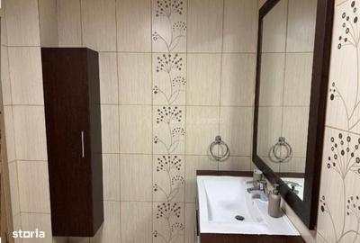 Casă cu 4 camere cu Canalizare în 1 Decembrie - 7