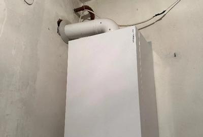 Casă cu 5 camere cu Teren 175 Mp în Băneasa - 3