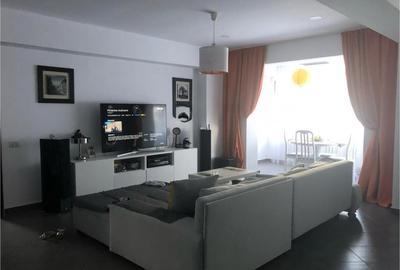 Apartament cu 2 camere decomandat, mobilat în Faleza Nord