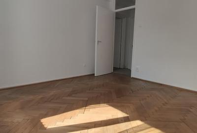 Vanzare apartament 2 camere | Titan | zona verde | frumoasa | bloc 4 etaje reabi - 3