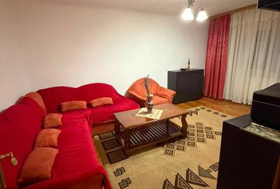 Apartament cu 3 camere decomandat în Rovine - 3