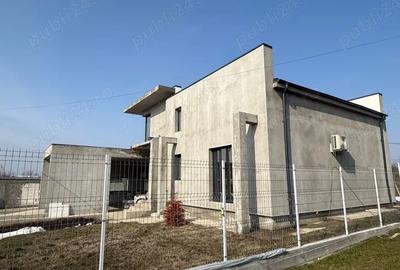 Casă cu Teren 1230 Mp în Lilieci - 3