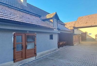 Casa generoasa mobilat utilata Sinca Noua - 4