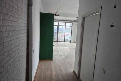Spațiu comercial, de 102 mp, în Central - 7