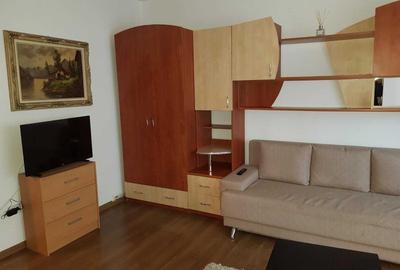 Garsonieră decomandată în Central - 3