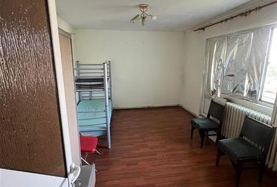 Apartament cu 3 camere decomandat în Podu Roș - 8
