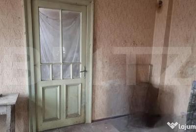 Casă cu 4 camere cu Teren 287 Mp în Lupeni - 6