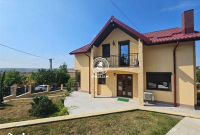 Casă cu 5 camere cu Teren 500 Mp în Lețcani - 3