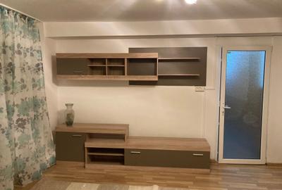 Apartament cu 2 camere decomandat în Vlahuță - 2