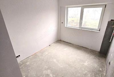 Apartament cu 4 camere semidecomandat în Micro 16 - 8