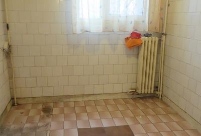 Apartament cu 4 camere semidecomandat în Titan - 10