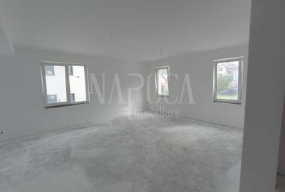 Casă cu 5 camere cu Canalizare în Dezmir - 9