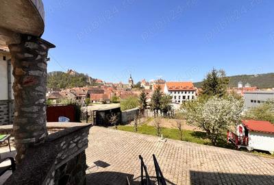 Casa de vanzare in Sighisoara, zona centrala - 2