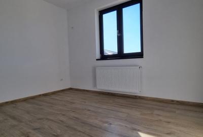 Predare la Cheie, Curte Amenajata, Toate Utilitatile in Uz - 6