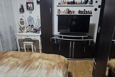 Apartament cu 3 camere decomandat în Prundu - 4