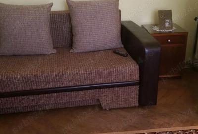 Apartament cu 2 camere nedecomandat, mobilat în Tractorul - 9