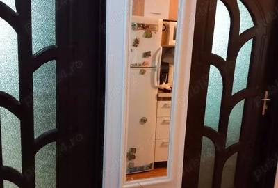 Inchiriez apartament ! - 1