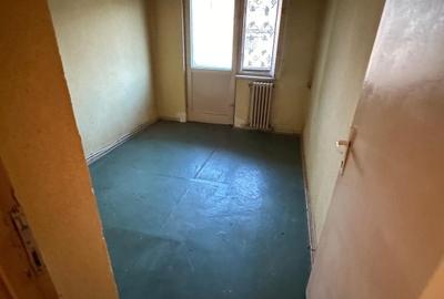🏠 Apartament  4 camere decomandate – Micro 5, între fostul Comtim și DDCHIM - 2