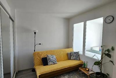 Garsonieră decomandată în Central - 8