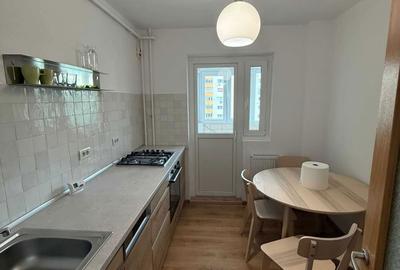 Apartament cu 3 camere decomandat în Est - 1