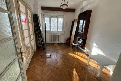 APARTAMENT DE VÂNZARE CU 3 CAMERE IN ZONA PACHE PROTOPOPESCU SEC.2