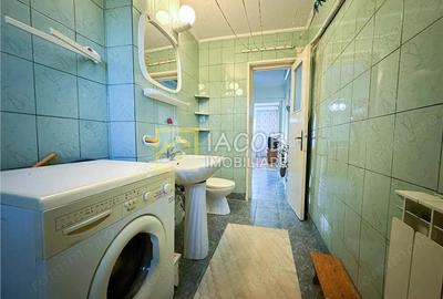 Apartament 3 camere de inchiriat Bacau, Str. Panselelor - 11