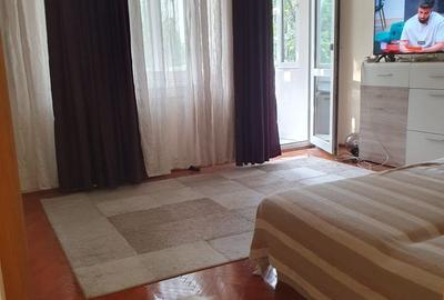 Garsoniera Mihai Bravu intersectie Vatra Luminoasa