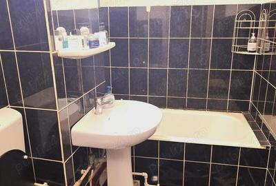 Vand apartament cu 1 camera in Hunedoara, zona OT, etaj 3, bloc de caramida. Pre? 34.900 EUR neg - 1