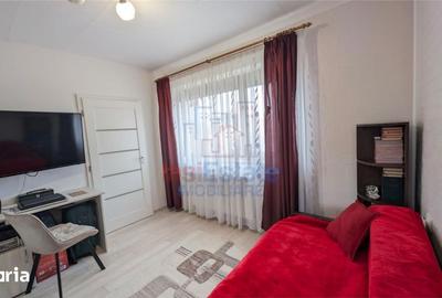 Casă cu 4 camere cu Garaj în Galata